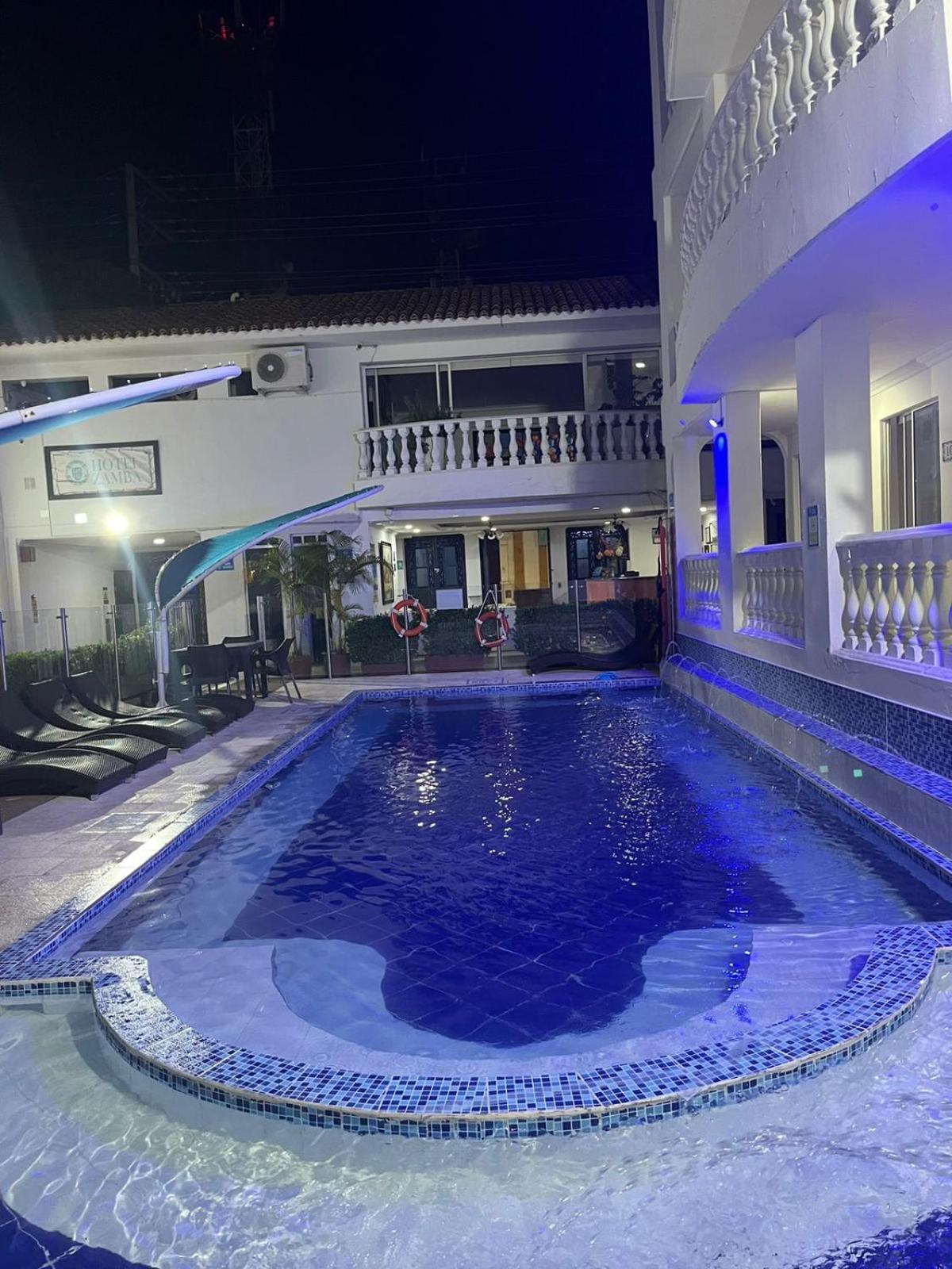 Hotel Zamba Girardot Bagian luar foto