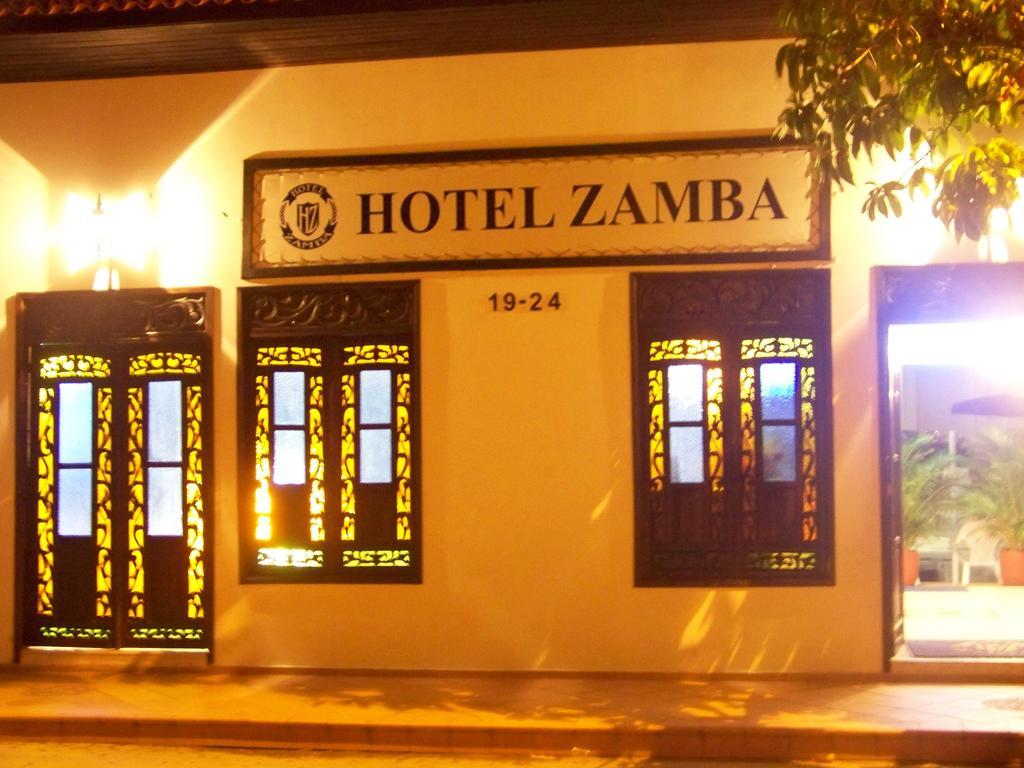 Hotel Zamba Girardot Bagian luar foto