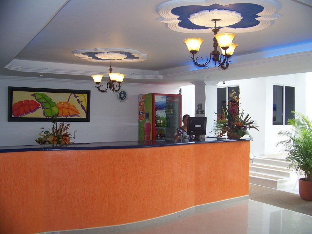 Hotel Zamba Girardot Bagian luar foto