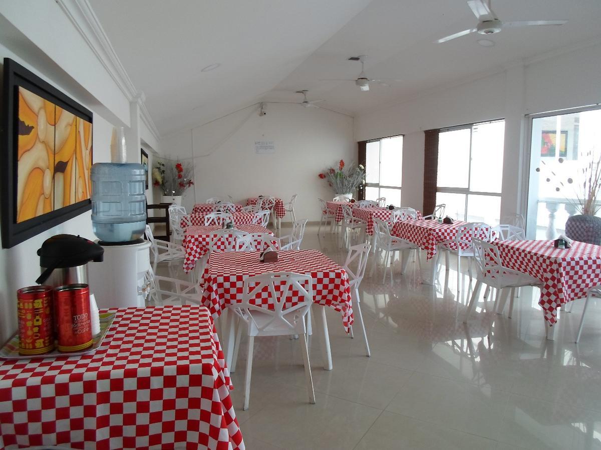 Hotel Zamba Girardot Bagian luar foto